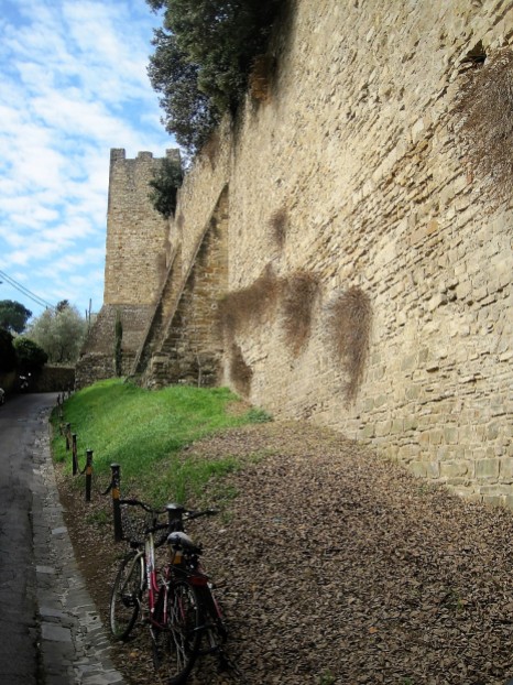 Climbing to Forte di Belvedere